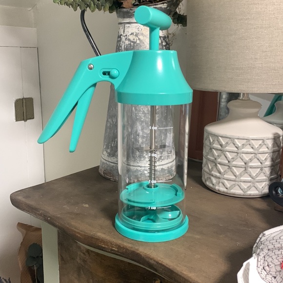 Kitchen Pampered Chef Batter And Mixer Dispenser Poshmark